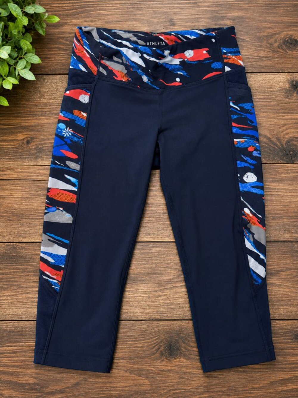 Athleta Performance Capri Leggings | XS | Multicolor Print | Side Pockets